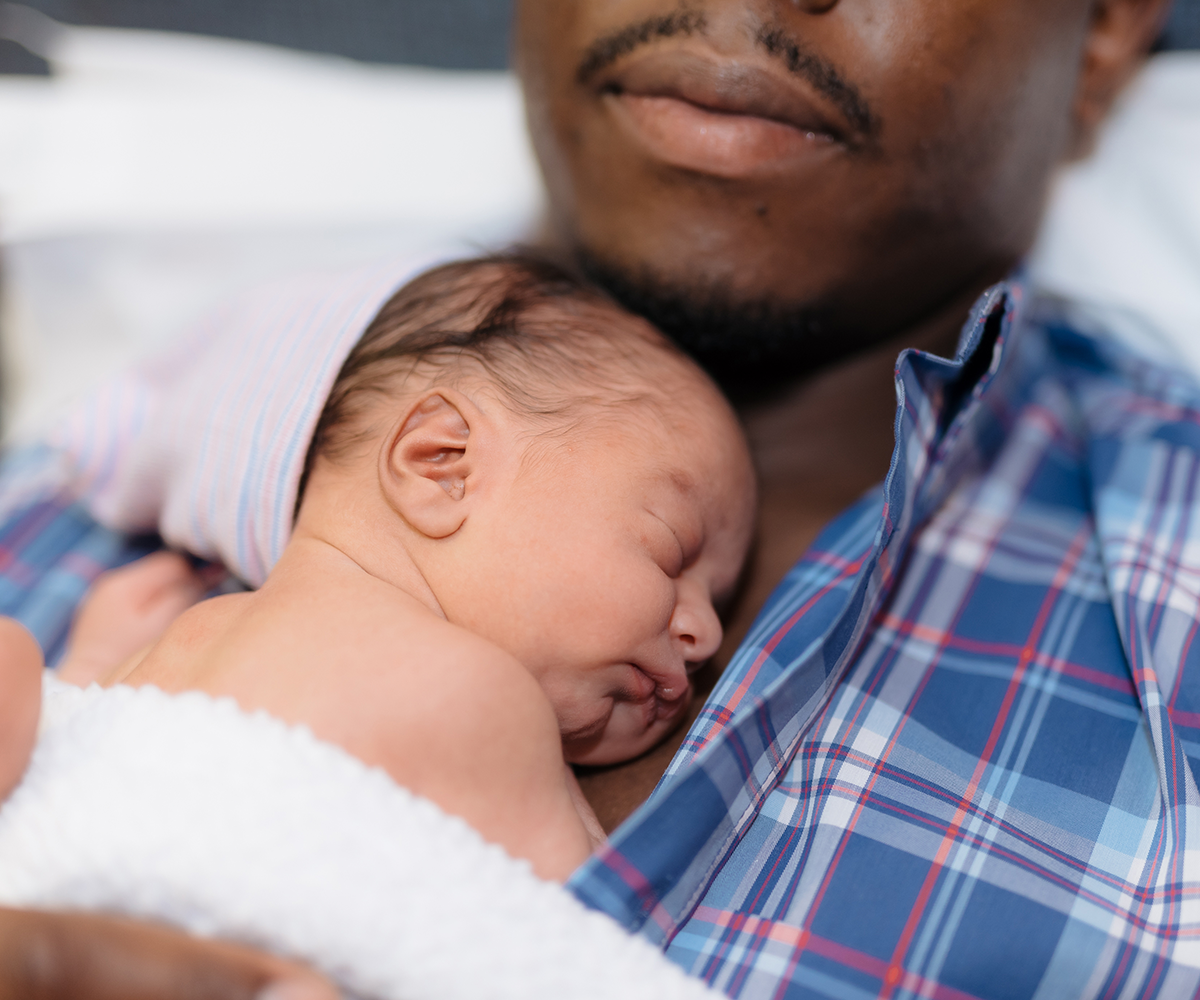 1200x1000_newborn on dad's chest